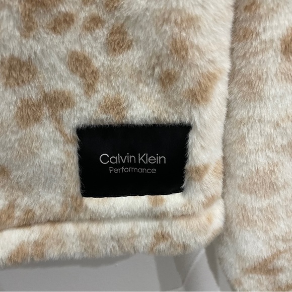 Calvin Klein Performance Faux Fur 1/4 Zip Jacket - Picture 3 of 10